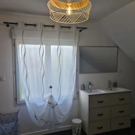 Charmante Maison Les Cedres Bleus Сasa de vacaciones *